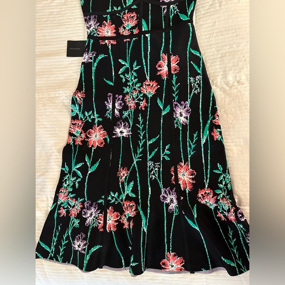 BCBGMAXAZRIA Floral Midi Knit Dress 👗 Medium ❤️ HL - Picture 10 of 14